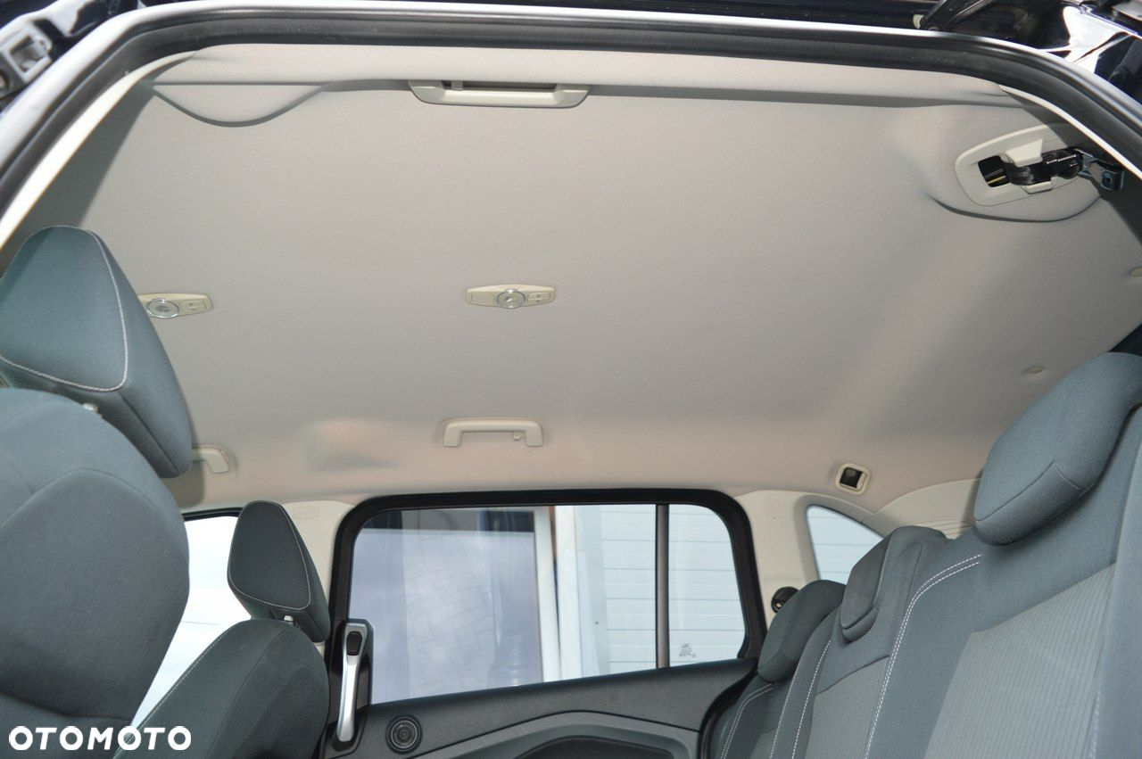 Ford Grand C-MAX 2.0 TDCi Champions Edition - 32