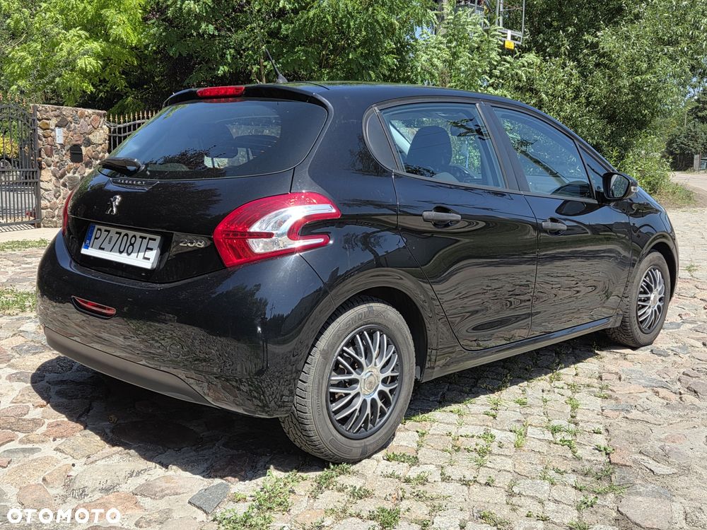 Peugeot 208 - 3