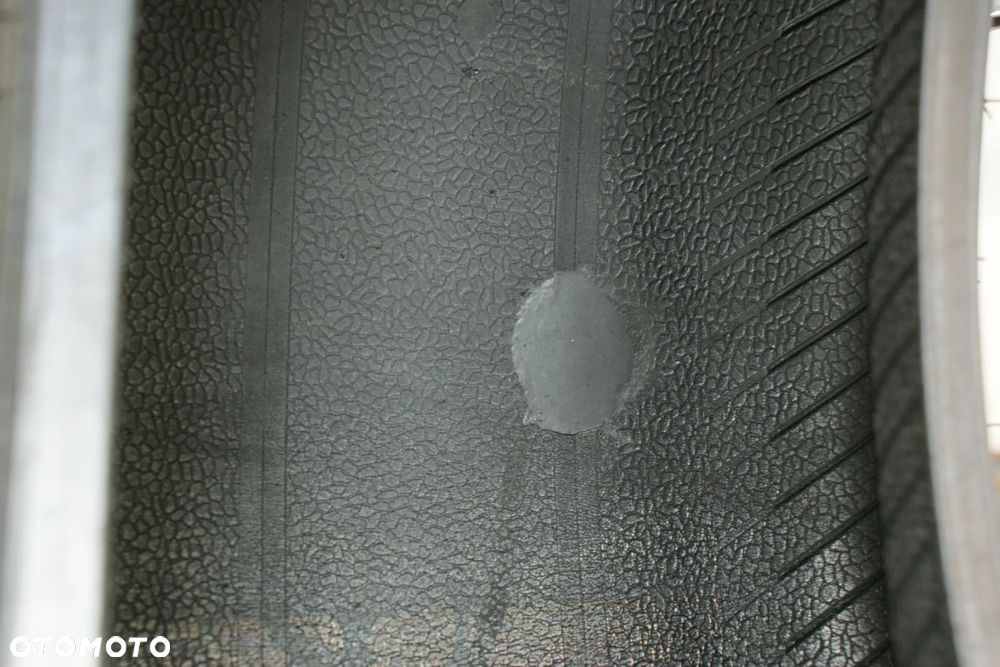 205/50R17 PIRELLI SOTTOZERO 3 WINTER , 6,5mm (A 8851) - 3
