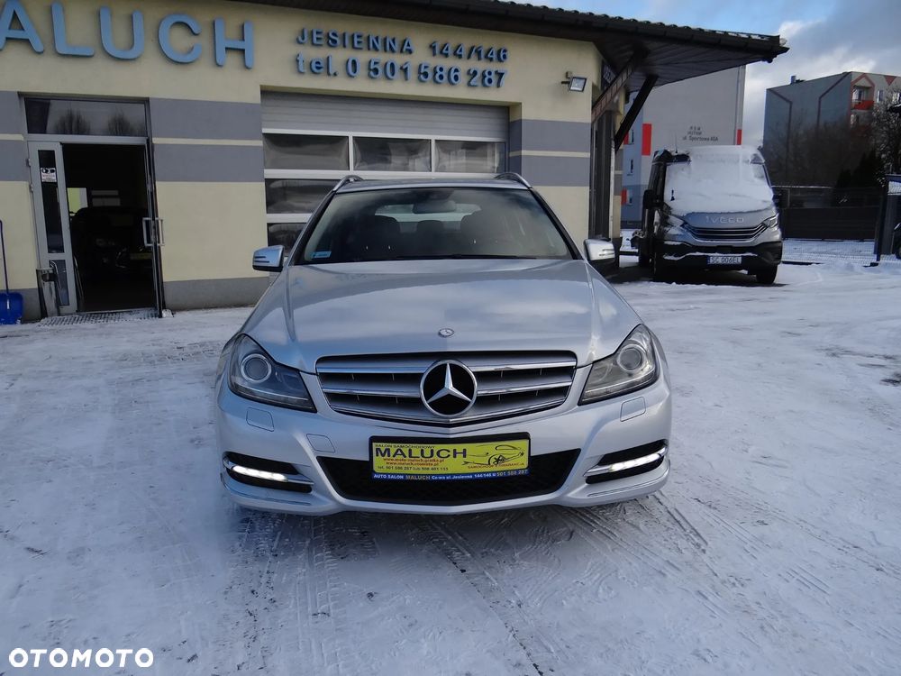 Mercedes-Benz Klasa C 180 CGI BlueEff Avantgarde - 8