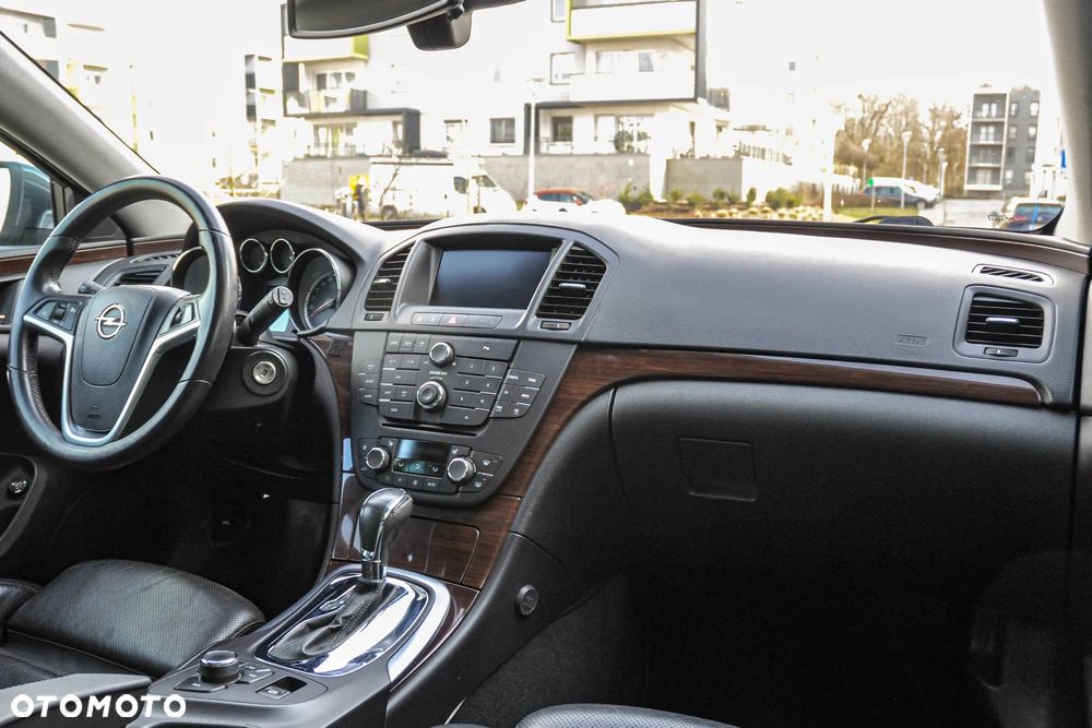 Opel Insignia - 10