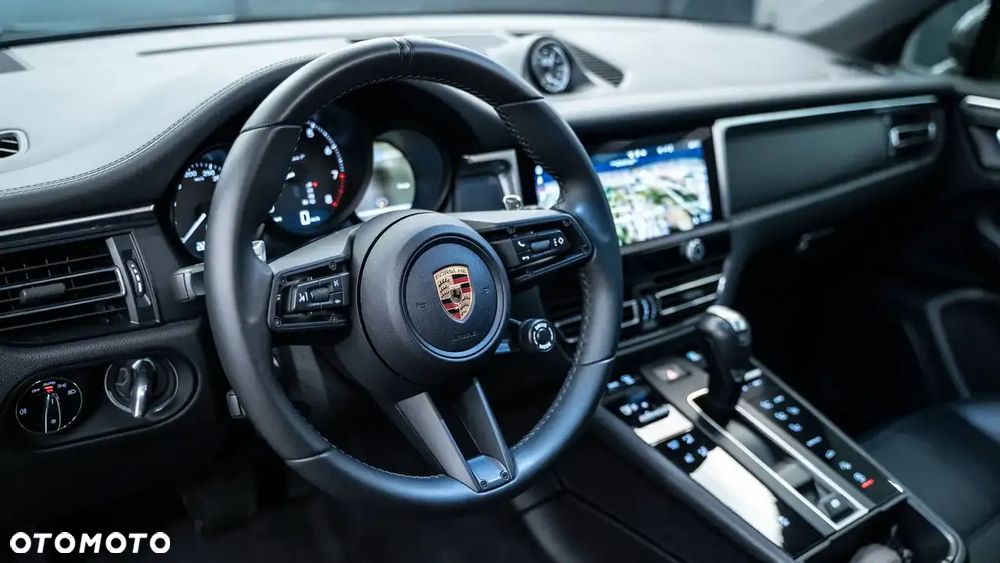 Porsche Macan T - 21