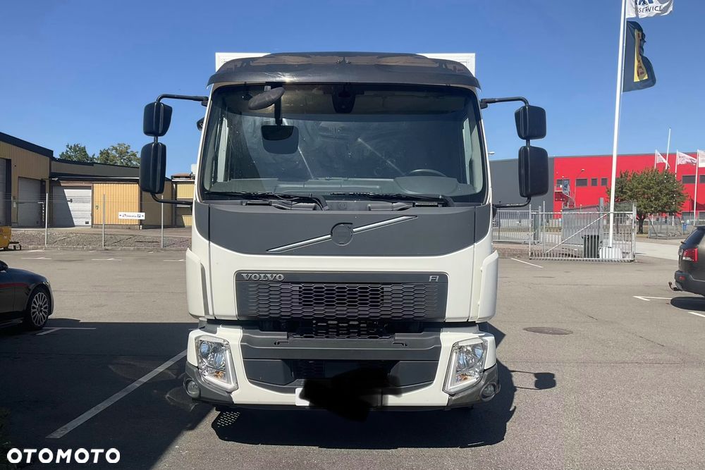 Volvo FL240 18EuroPalet Izoterma dmc 11.990 lub 14t lub 15,5t winda ZEPRO - 17