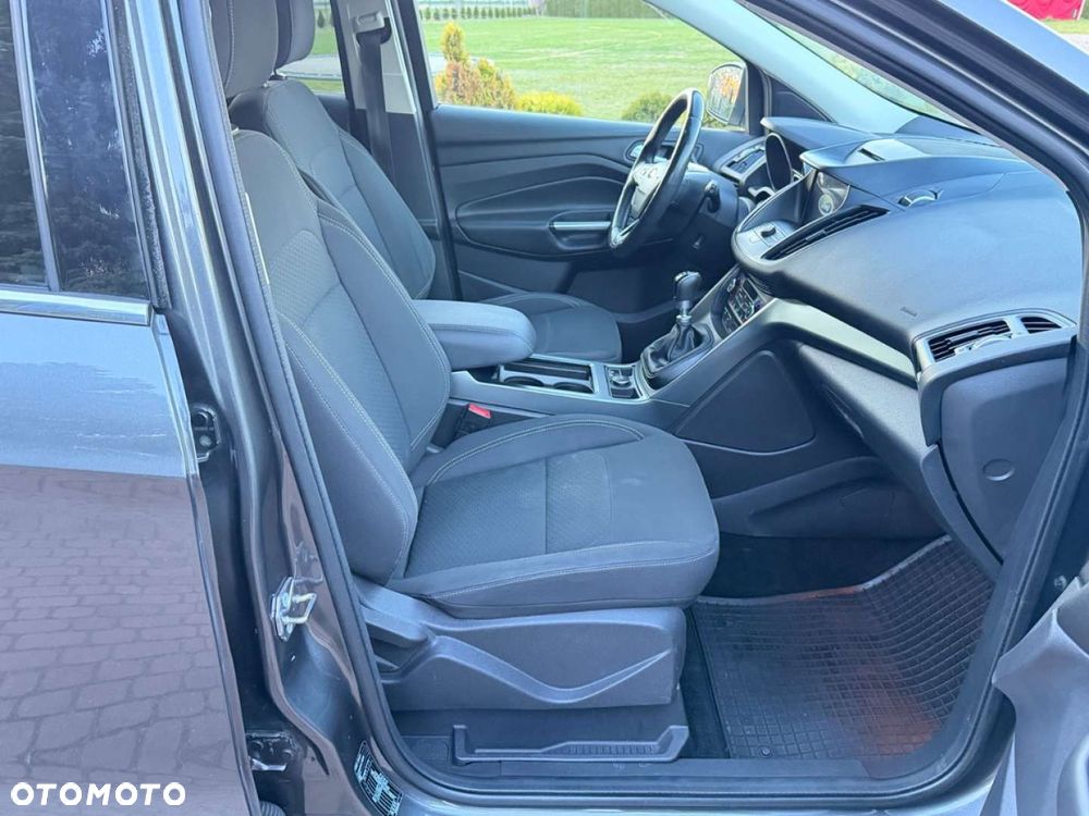 Ford Kuga - 9