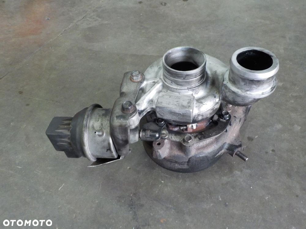 CRAFTER 2.5 TDI ADBLUE TURBO TURBINA SPRĘŻARKA 076145701S - 3