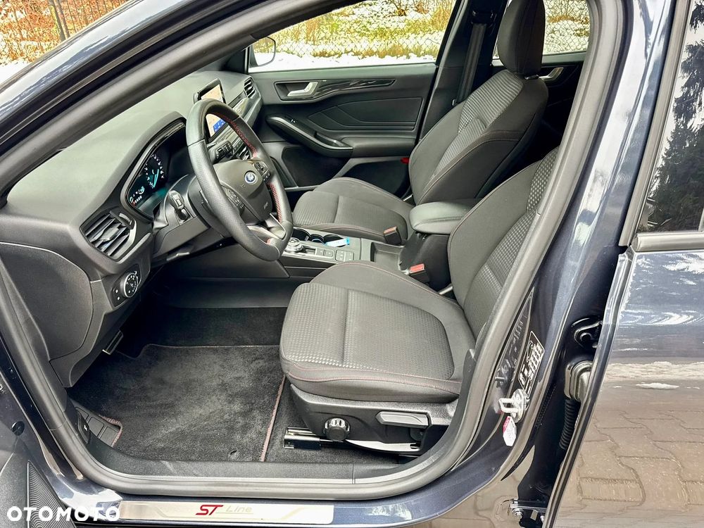 Ford Focus 1.0 EcoBoost ST-Line ASS PowerShift - 18