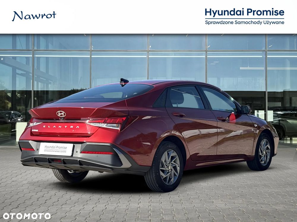 Hyundai Elantra 1.6 Modern - 5