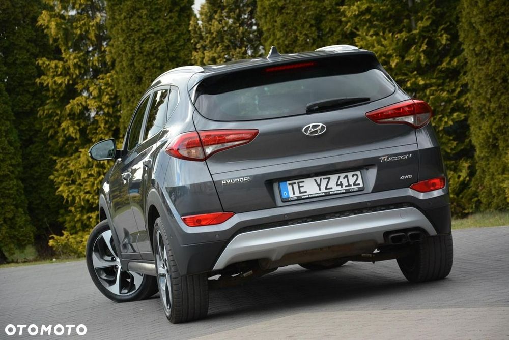 Hyundai Tucson 2.0 CRDI 4WD Automatik Premium - 6