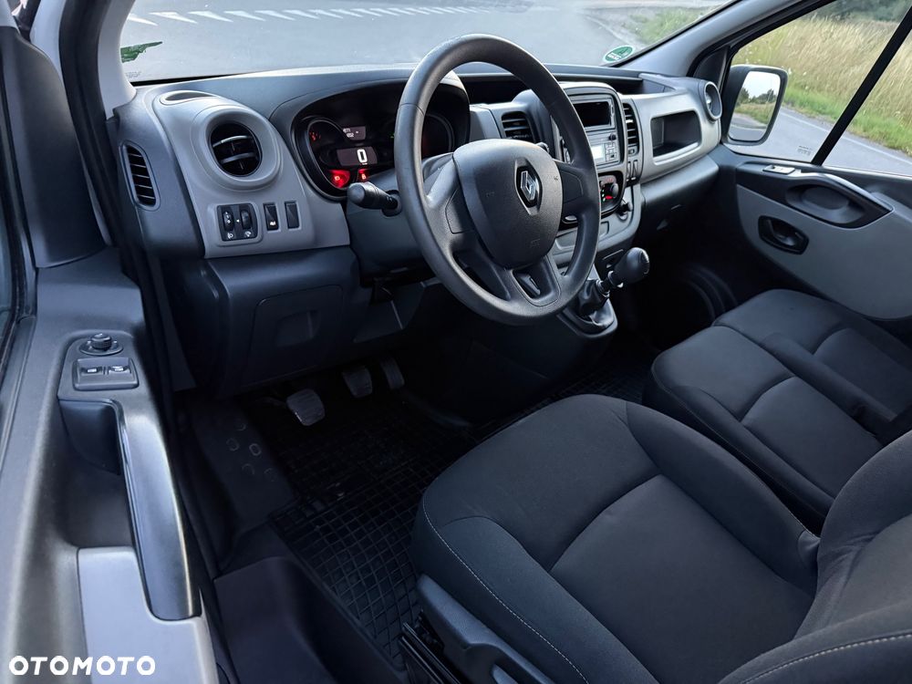 Renault Trafic - 14