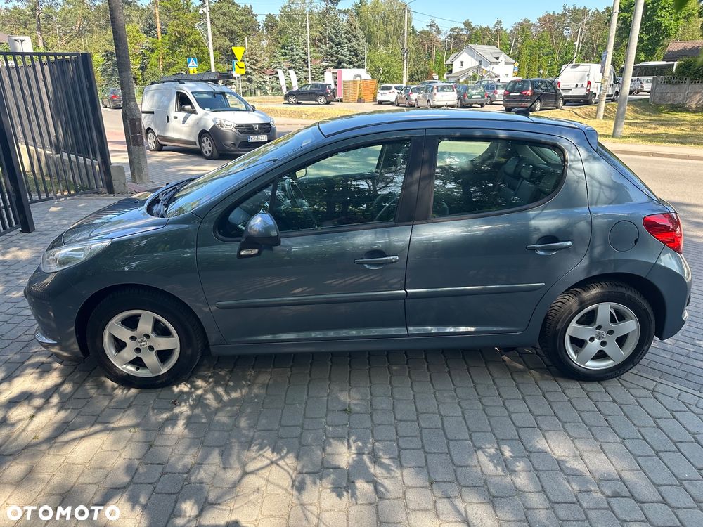 Peugeot 207 90 Filou - 12