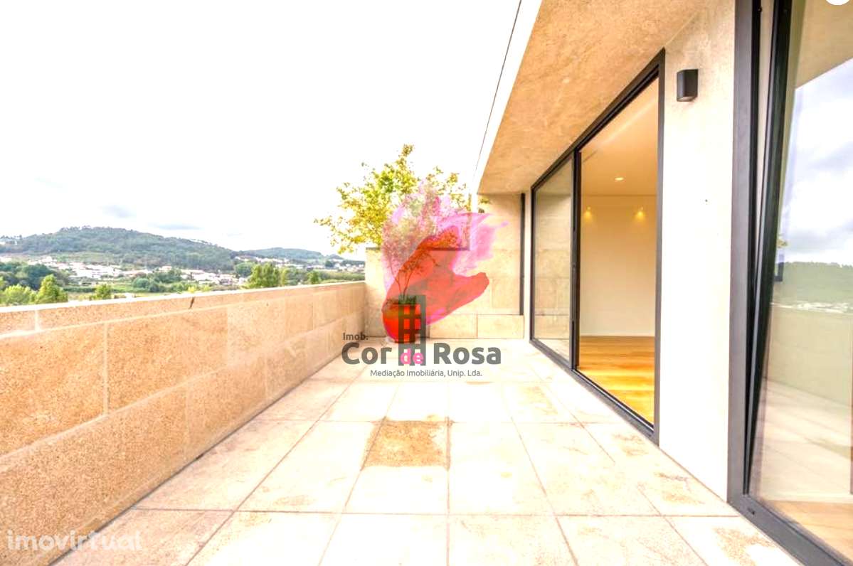 Apartamento T2 com Terraço (último piso) –... - Grande imagem: 4/16