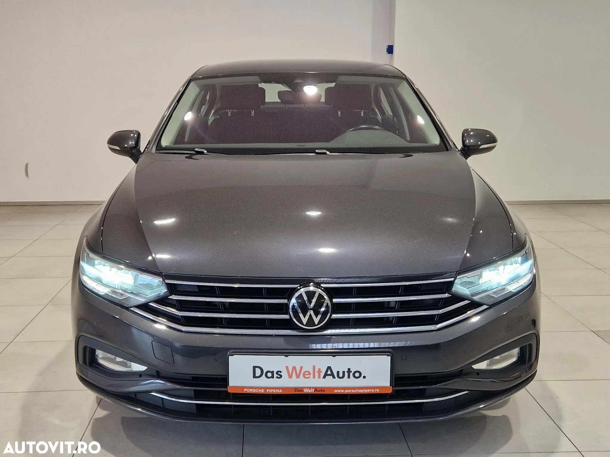 Volkswagen Passat 2.0 TDI SCR DSG Business - 4