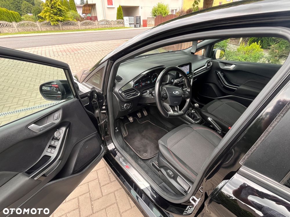 Ford Fiesta 1.0 EcoBoost S&S ST-LINE - 19