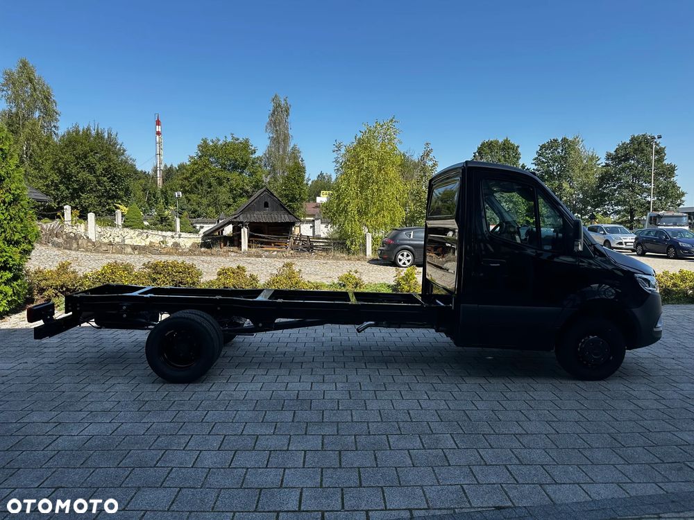 Mercedes-Benz Sprinter - 6