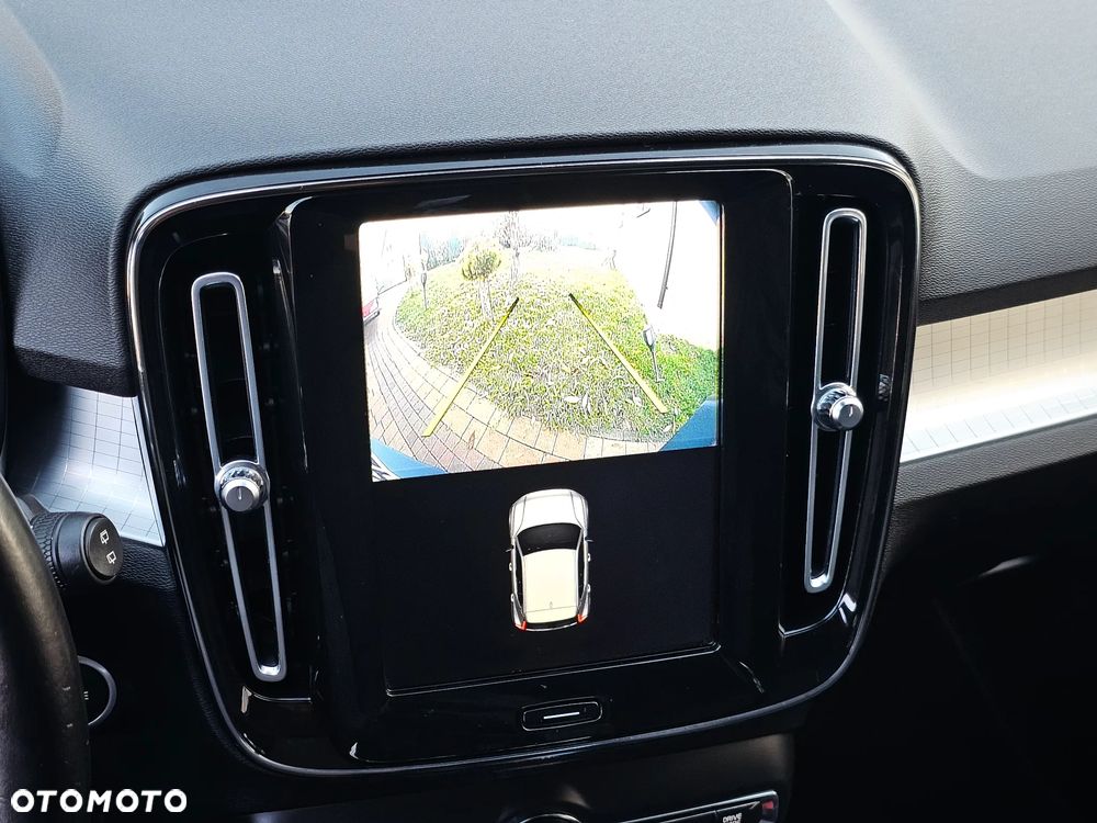 Volvo XC 40 D3 SCR Momentum - 25