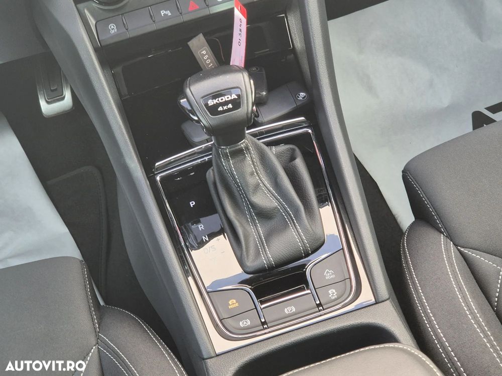 Skoda Karoq 2.0 TSI 4X4 DSG Sportline - 20