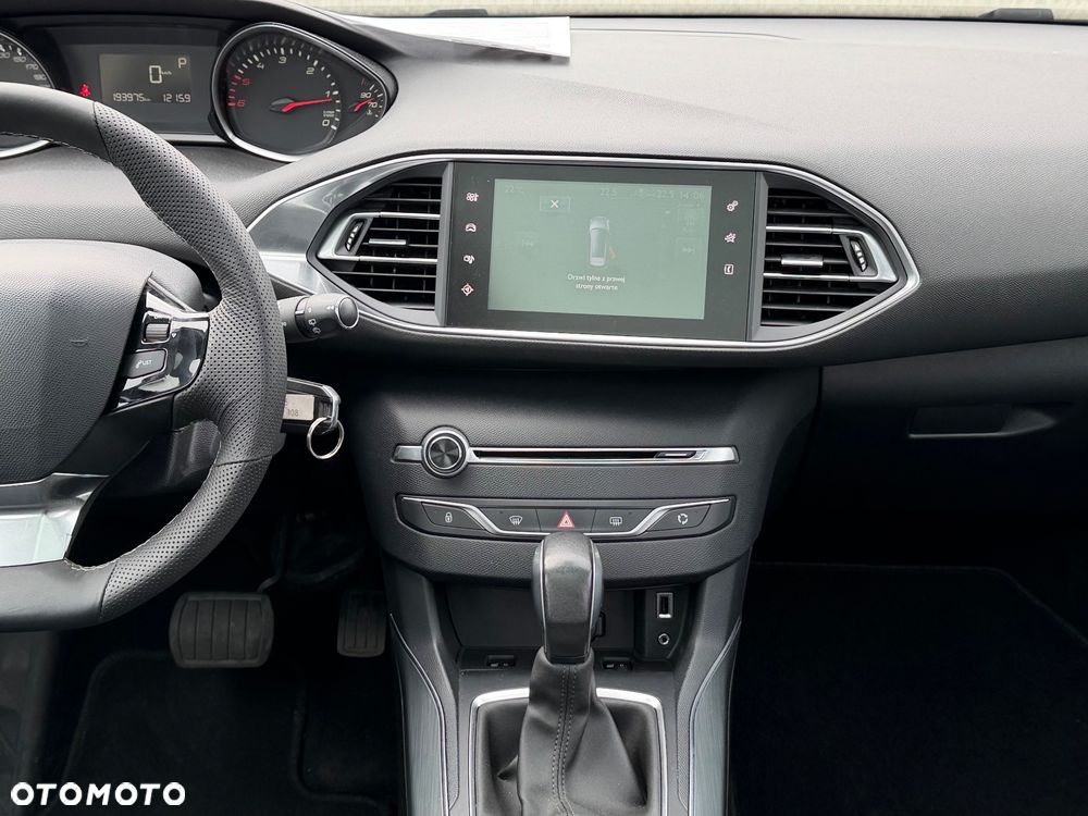 Peugeot 308 BlueHDi 150 EAT6 Stop & Start Business-Line - 28
