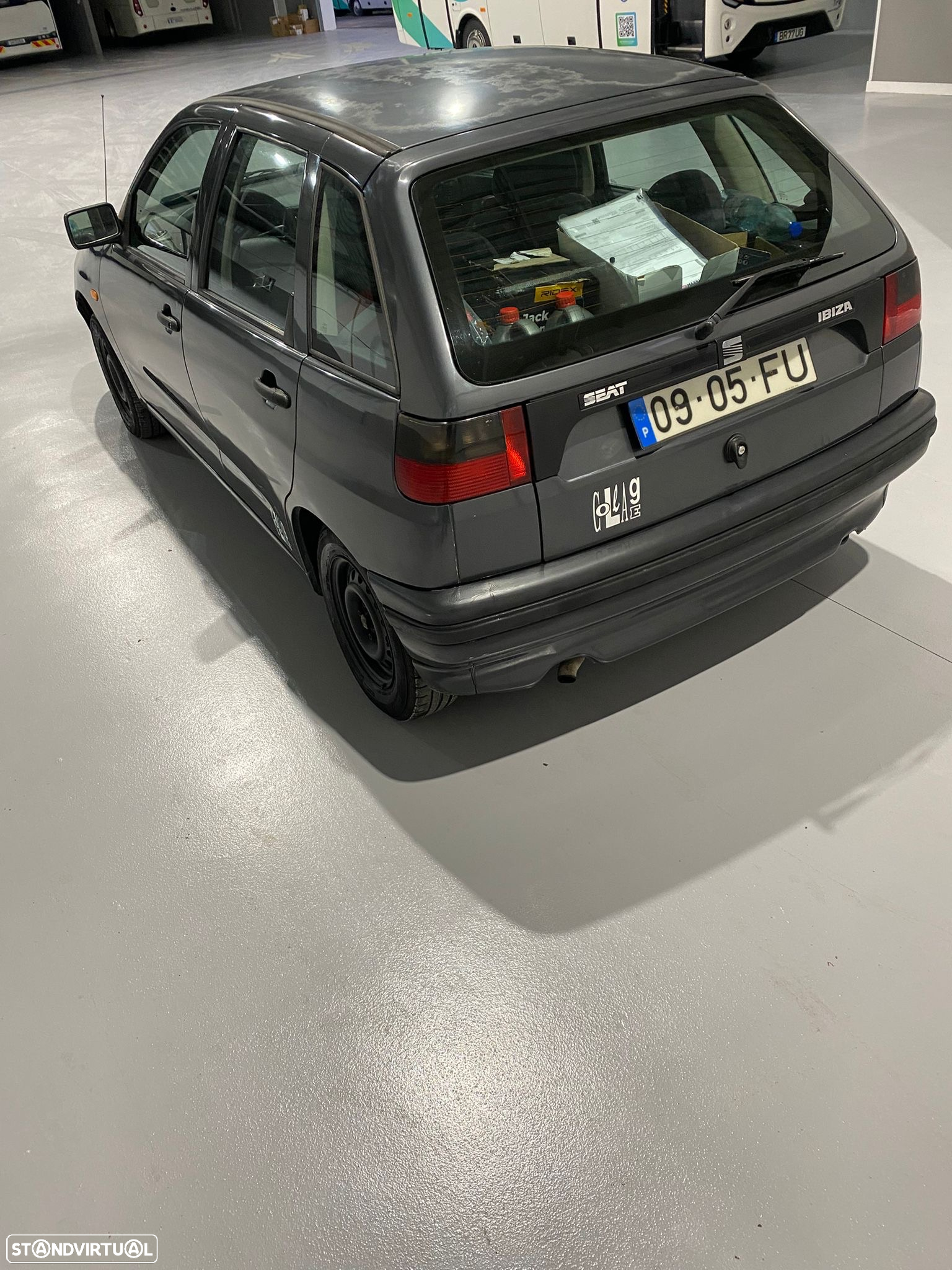 SEAT Ibiza 1.1i Collage - 4