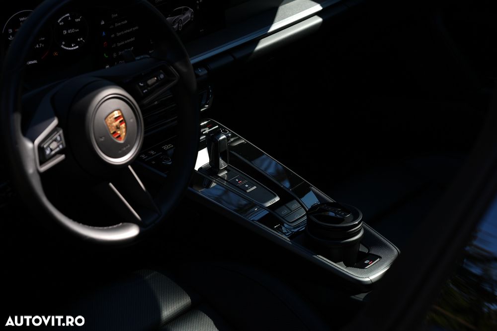 Porsche 911 Carrera PDK - 12