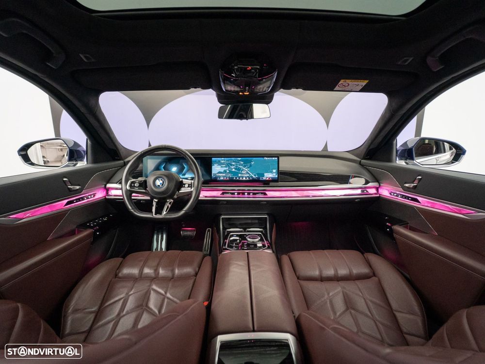 BMW i7 xDrive60 Pack Desportivo M - 18