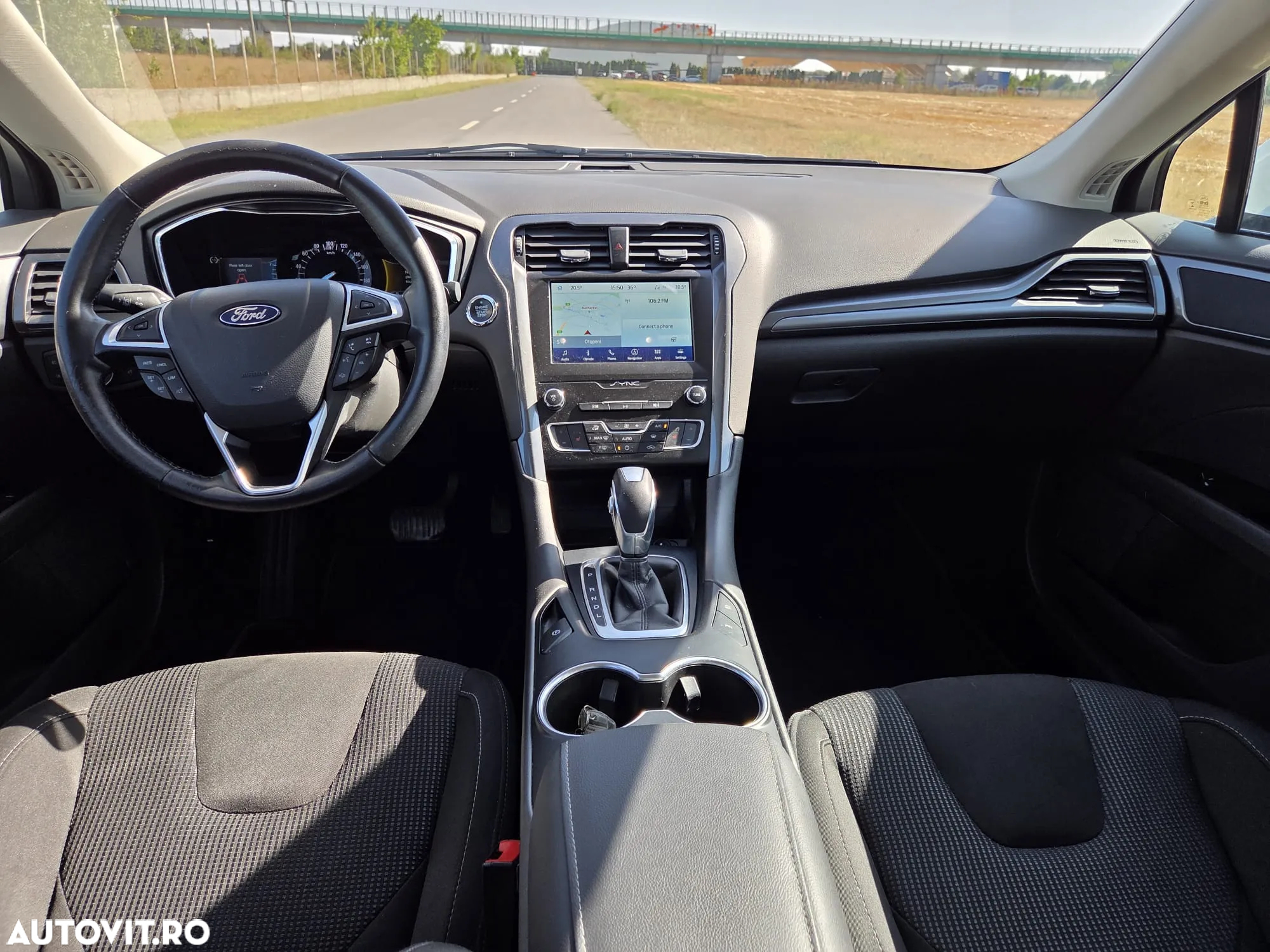 Ford Mondeo 2.0 HEV Titanium - 12