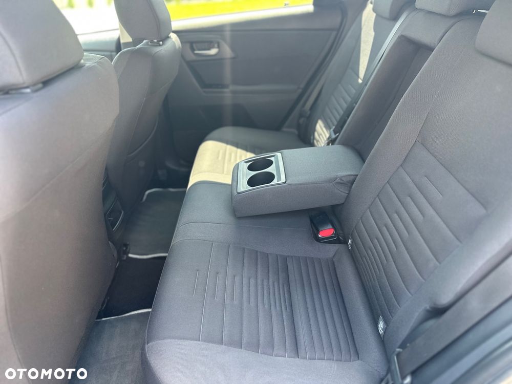 Toyota Auris - 11