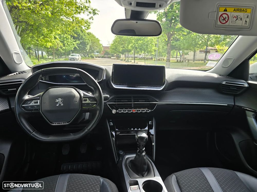 Peugeot 2008 1.2 PureTech Allure - 13