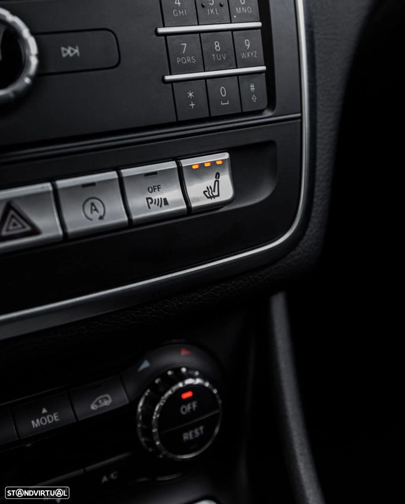 Mercedes-Benz CLA 45 AMG - 19