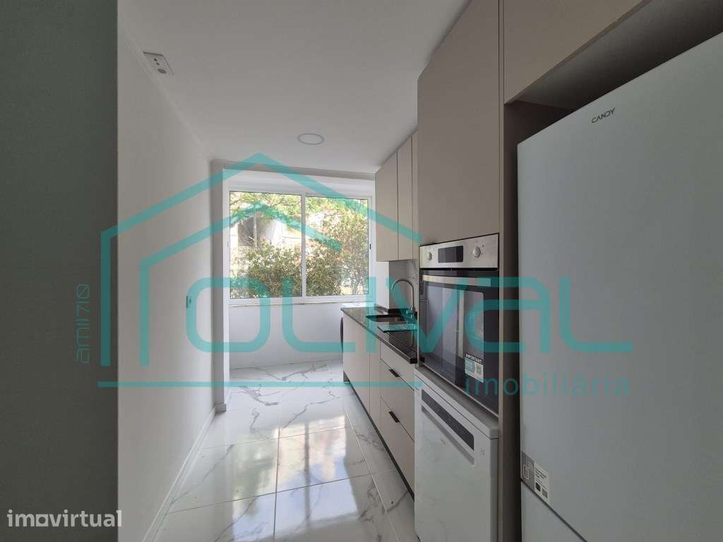 Apartamento T3 Remodelado - Grande imagem: 2/23