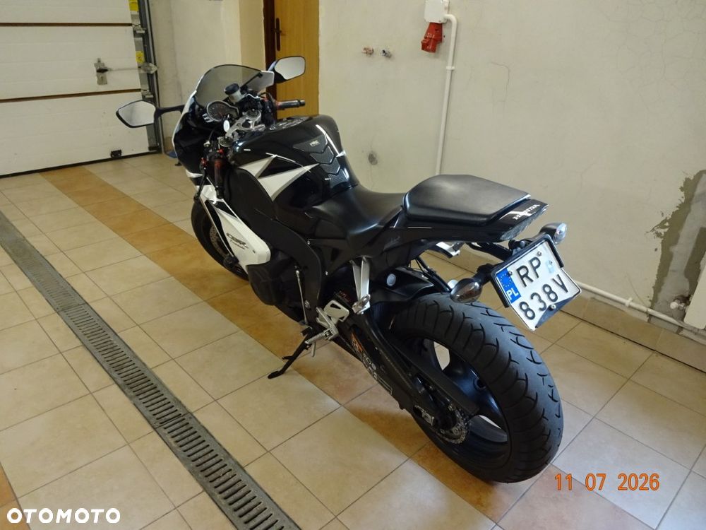 Honda CBR - 7