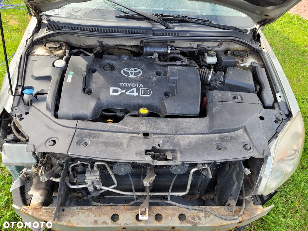 Toyota Avensis 2.0 D-4D Sol - 9