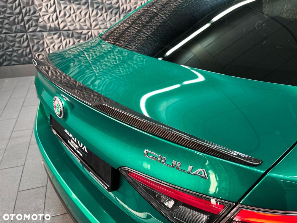 Alfa Romeo Giulia - 16