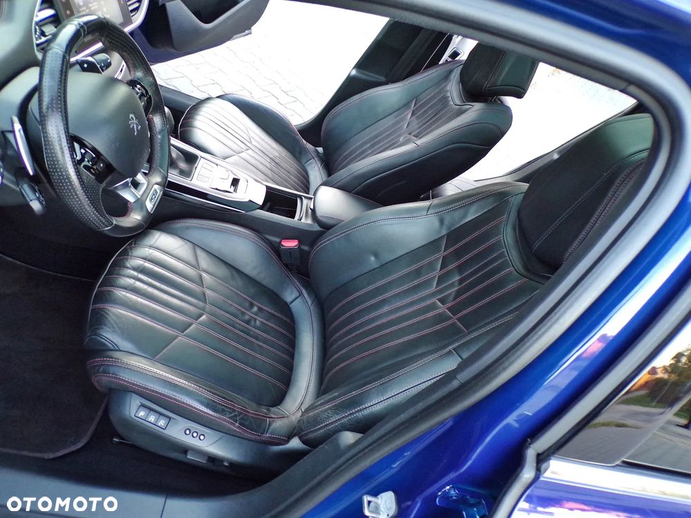 Peugeot 308 BlueHDi 180 EAT6 GT - 30