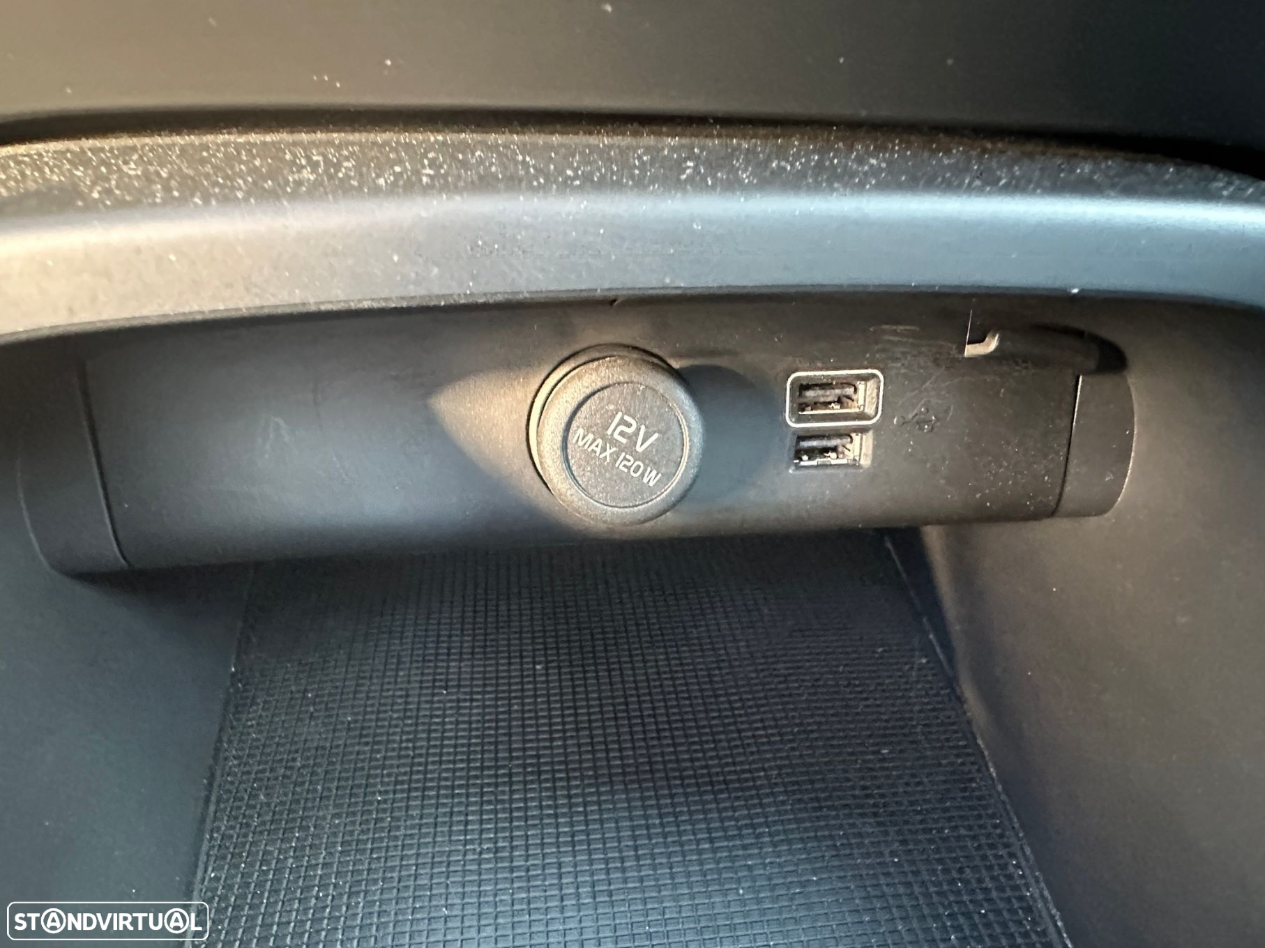 Volvo XC 40 1.5 T4 PHEV Inscription - 18