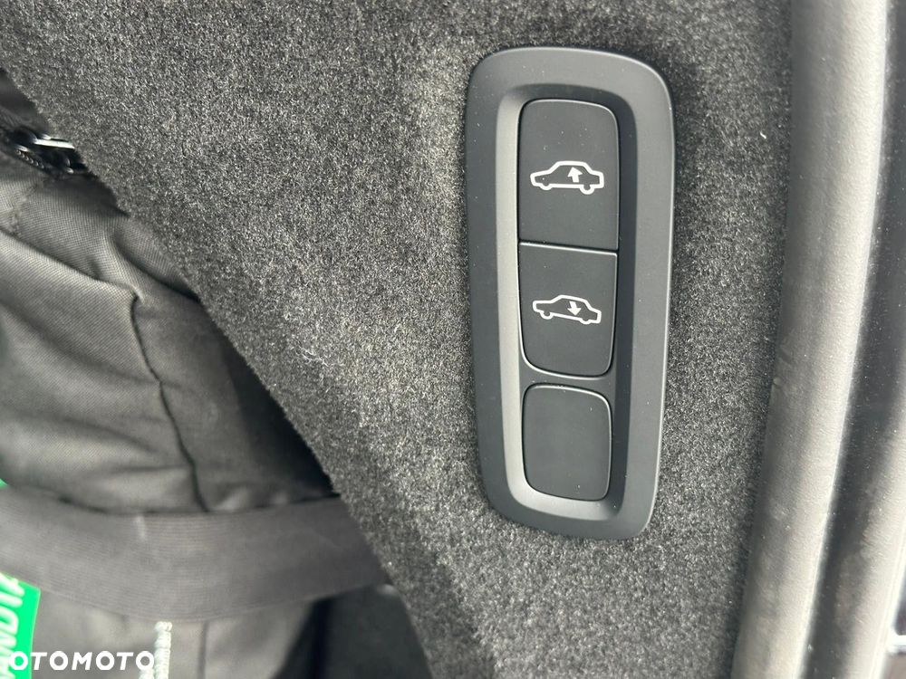Volvo XC 90 - 19