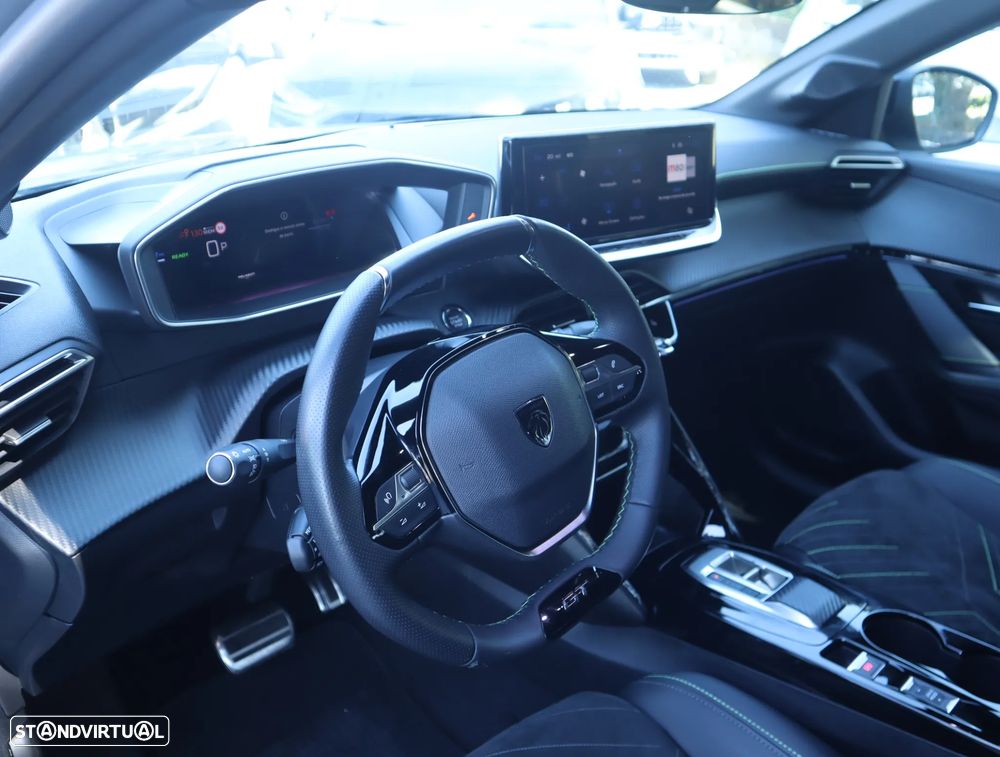 Peugeot e-208 GT - 30