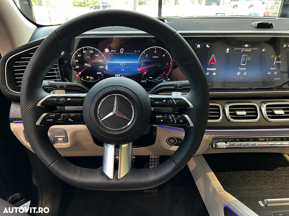 Mercedes-Benz GLS - 14
