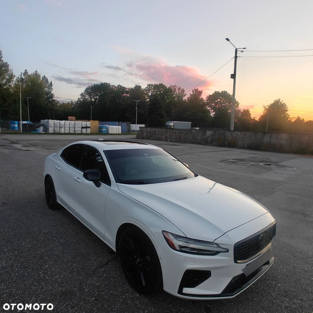 Volvo S60 T8 Recharge AWD Plus Dark - 2