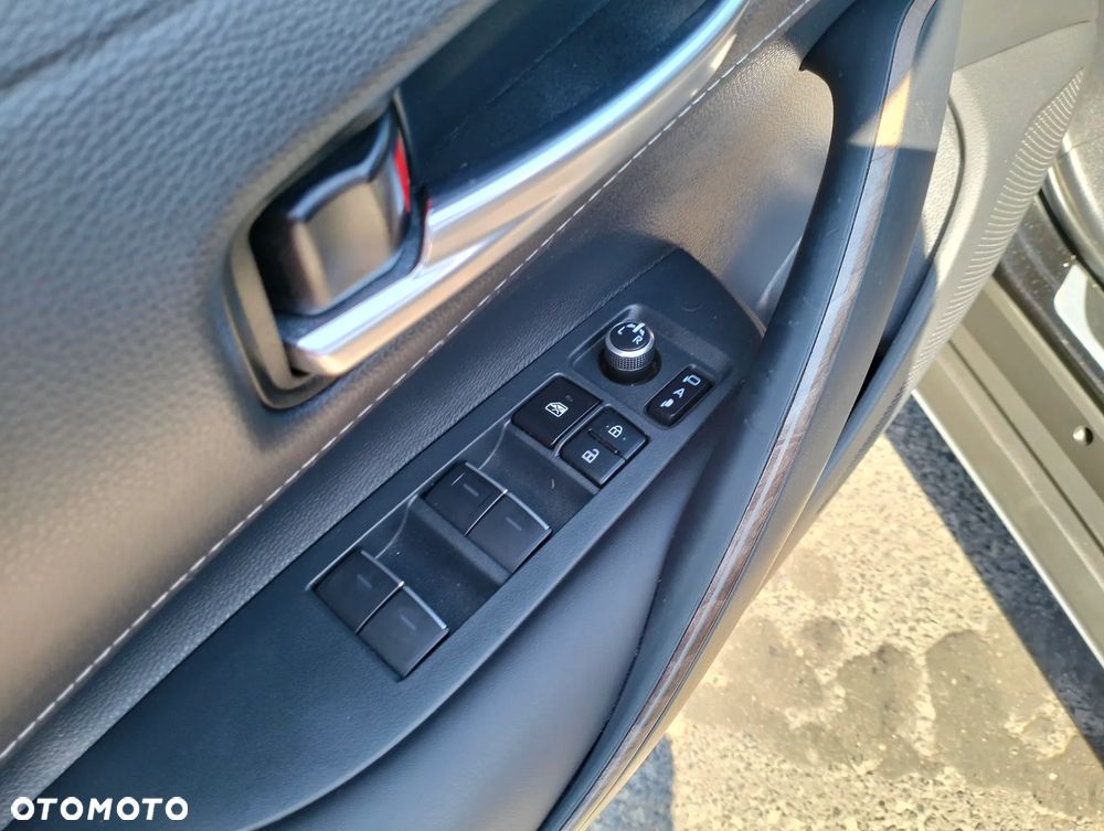 Toyota Corolla 1.8 Hybrid Touring Sports Trek - 17