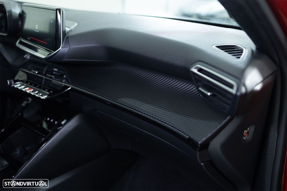 Peugeot 2008 1.2 PureTech Allure Pack - 32