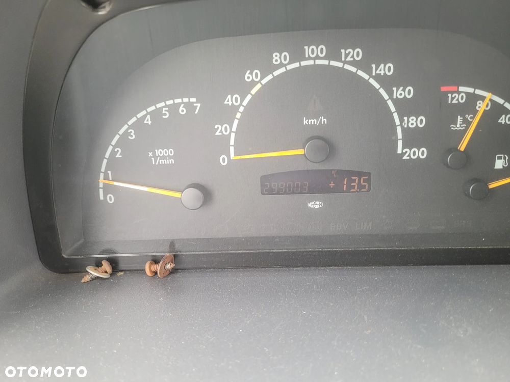 Mercedes-Benz Vito - 15