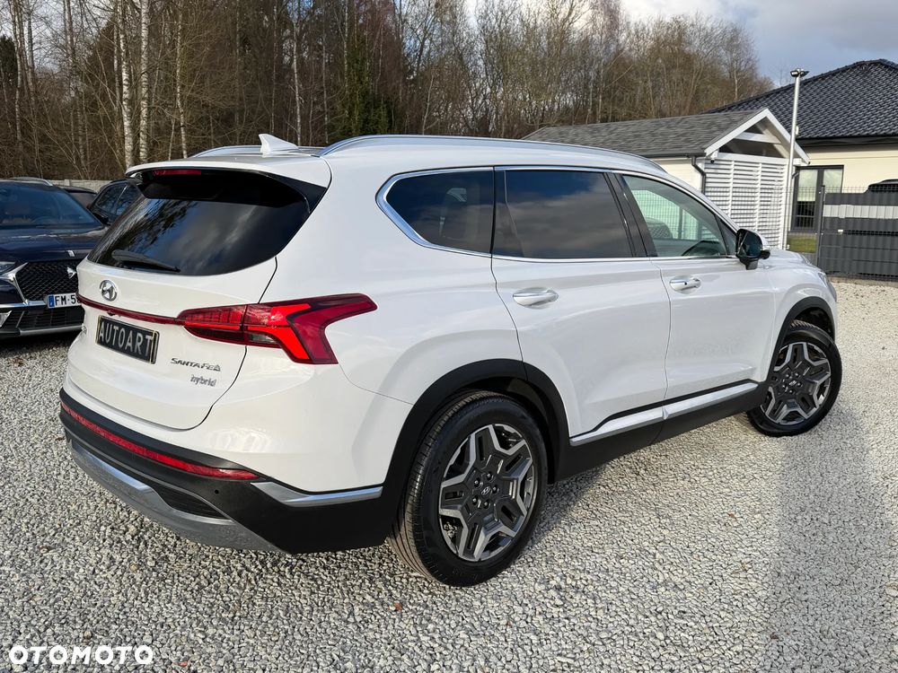 Hyundai Santa Fe 1.6 HEV 2WD SEVEN Signature - 17