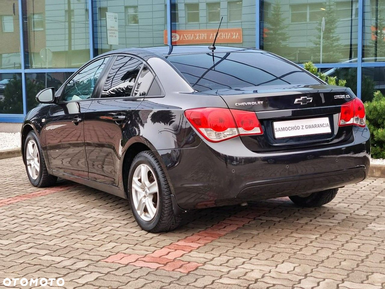 Chevrolet Cruze 1.6 LS - 12