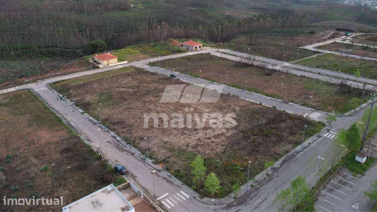 Oportunidade única para construir a sua casa de sonho! - Grande imagem: 2/3