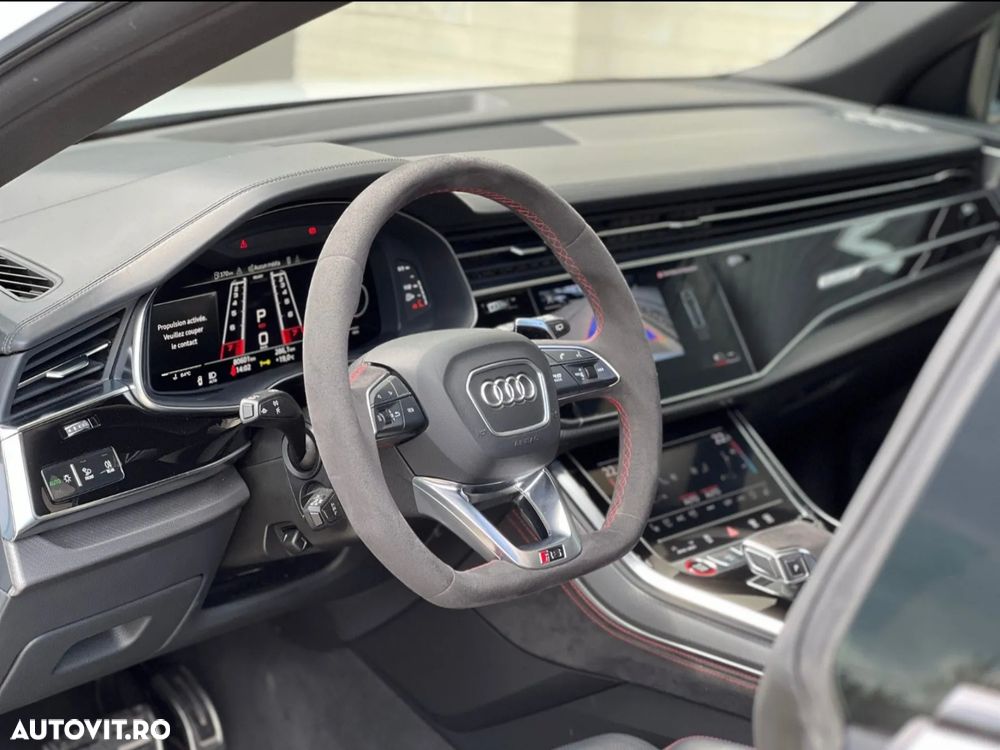 Audi RS Q8 - 9