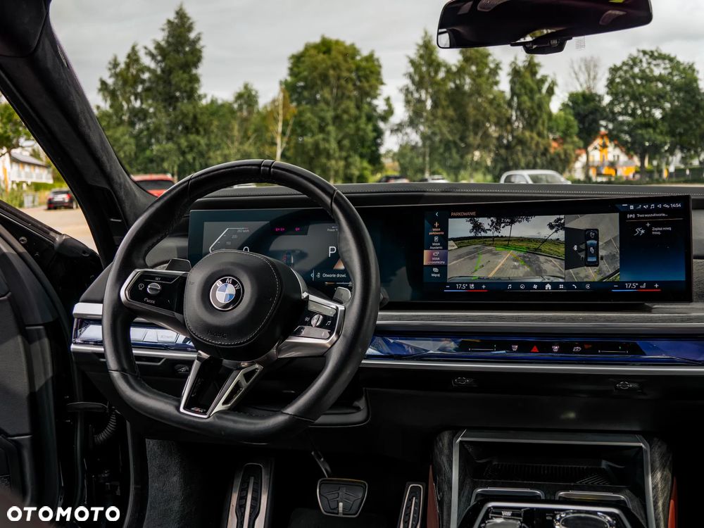 BMW Seria 7 - 16