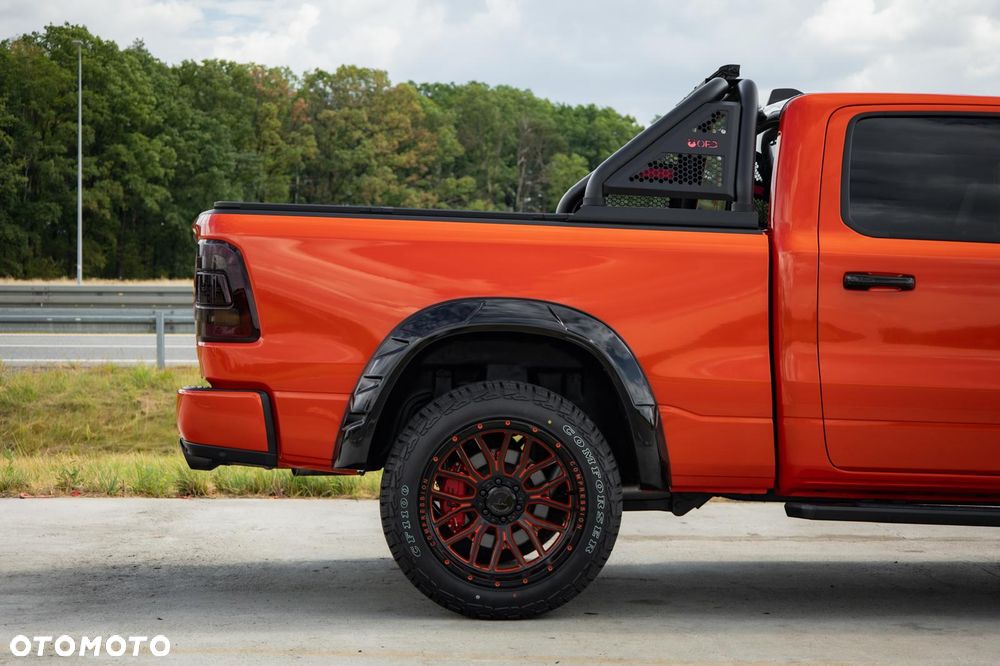 RAM 1500 5.7 Crew Cab Longbed Laramie Black - 12