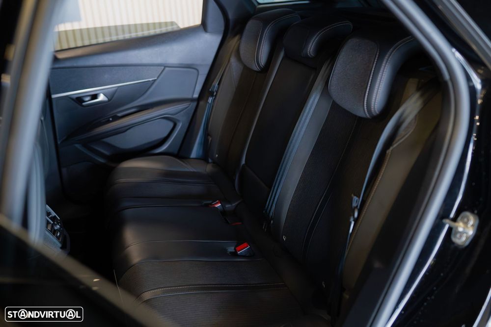 Peugeot 3008 1.5 BlueHDi GT Line EAT8 - 22