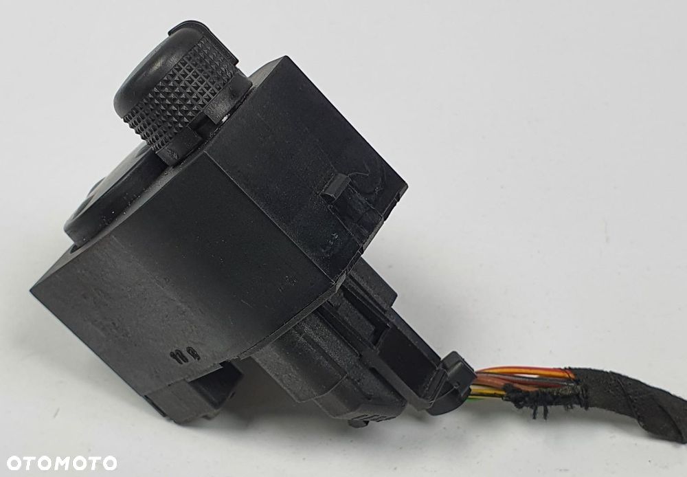PRZEŁĄCZNIK PANEL REGULACJI LUSTEREK AUDI A4 B5 8D0959565A - 2