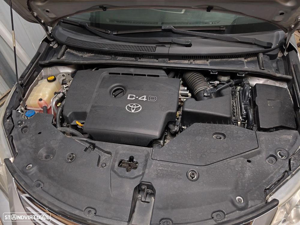 Toyota Avensis SW - 7
